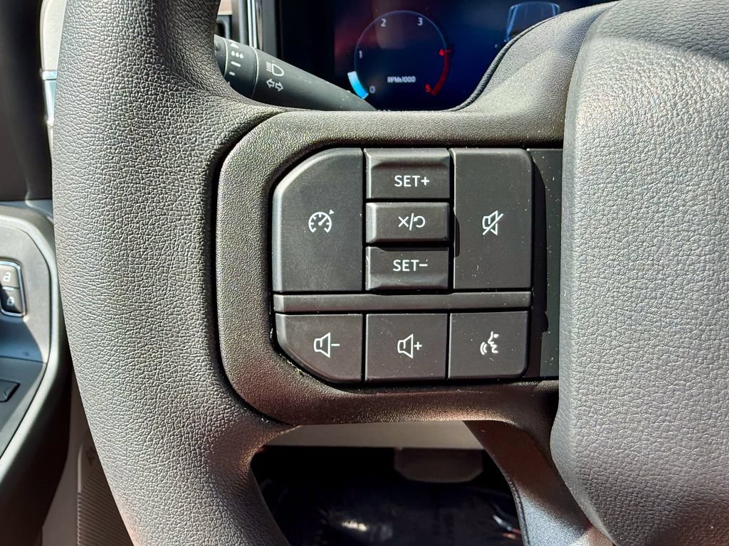 New 2026 Ford F250 XLT w/ XLT Premium Package AWD/4WD image 25