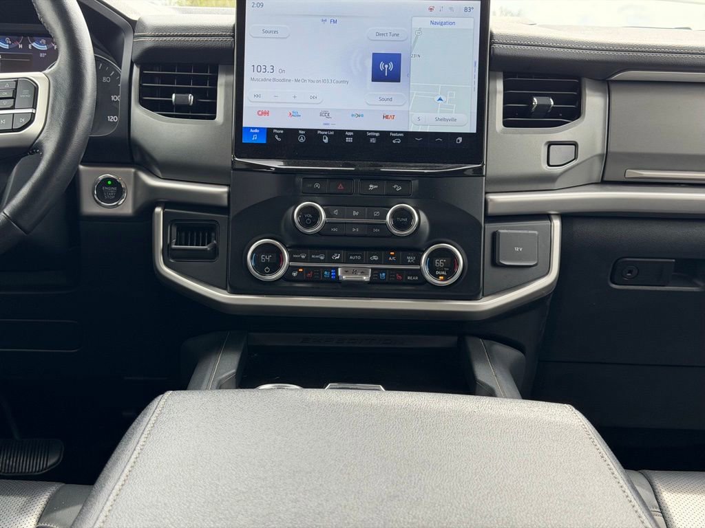 Used 2024 Ford Expedition Max XLT image 22