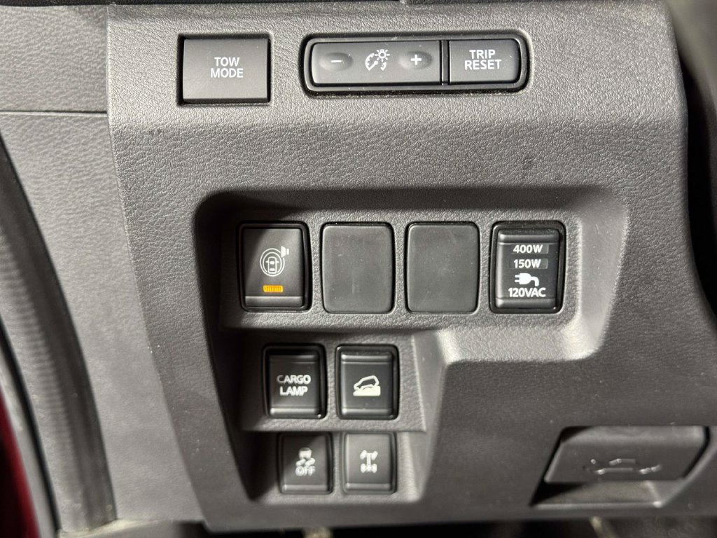 Used 2023 Nissan Frontier PRO-4X w/ Pro-4X Premium Package AWD/4WD image 19