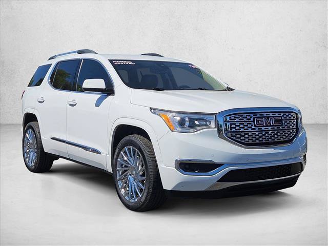 Used 2019 GMC Acadia Denali w/ Technology Package FWD image 3