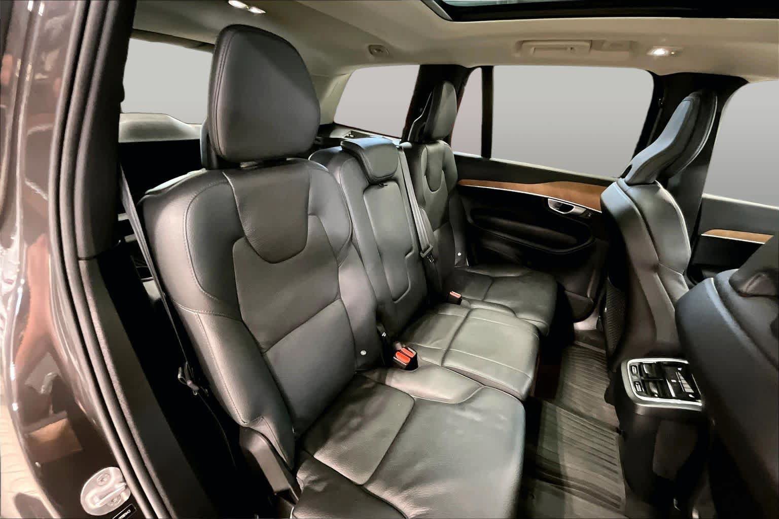 Certified 2024 Volvo XC90 B6 Plus w/ Protection Package Premier AWD/4WD image 19