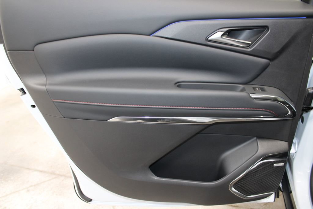 New 2026 Chevrolet Traverse RS w/ LPO, Floor Liner Package image 18