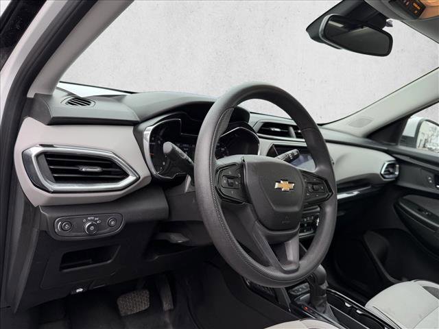 Used 2021 Chevrolet TrailBlazer LT w/ Sun and Liftgate Package image 10