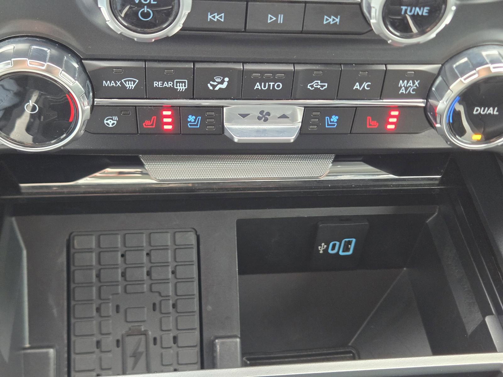 Used 2024 Ford F250 Lariat image 26