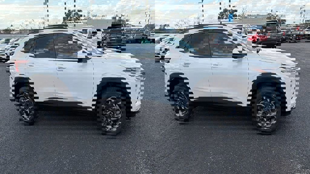 New 2026 Chevrolet Trax LT w/ Driver Confidence Package image 4