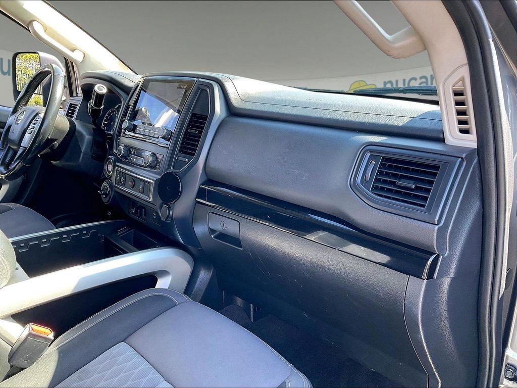 Used 2022 Nissan Titan SV w/ SV Convenience Package AWD/4WD image 13