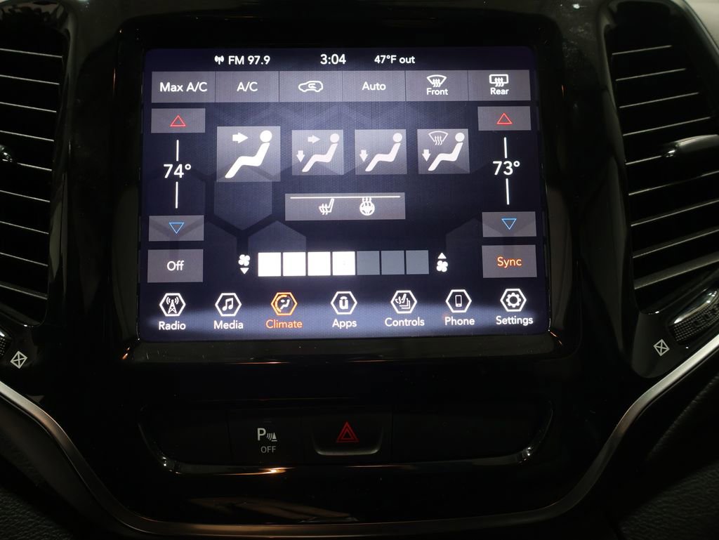 Certified 2019 Jeep Cherokee Limited AWD/4WD image 30