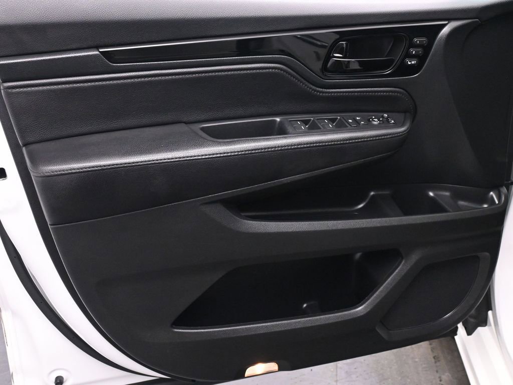 Used 2023 Honda Odyssey Elite image 13