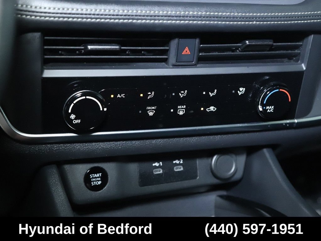 Used 2024 Nissan Rogue S AWD/4WD image 27
