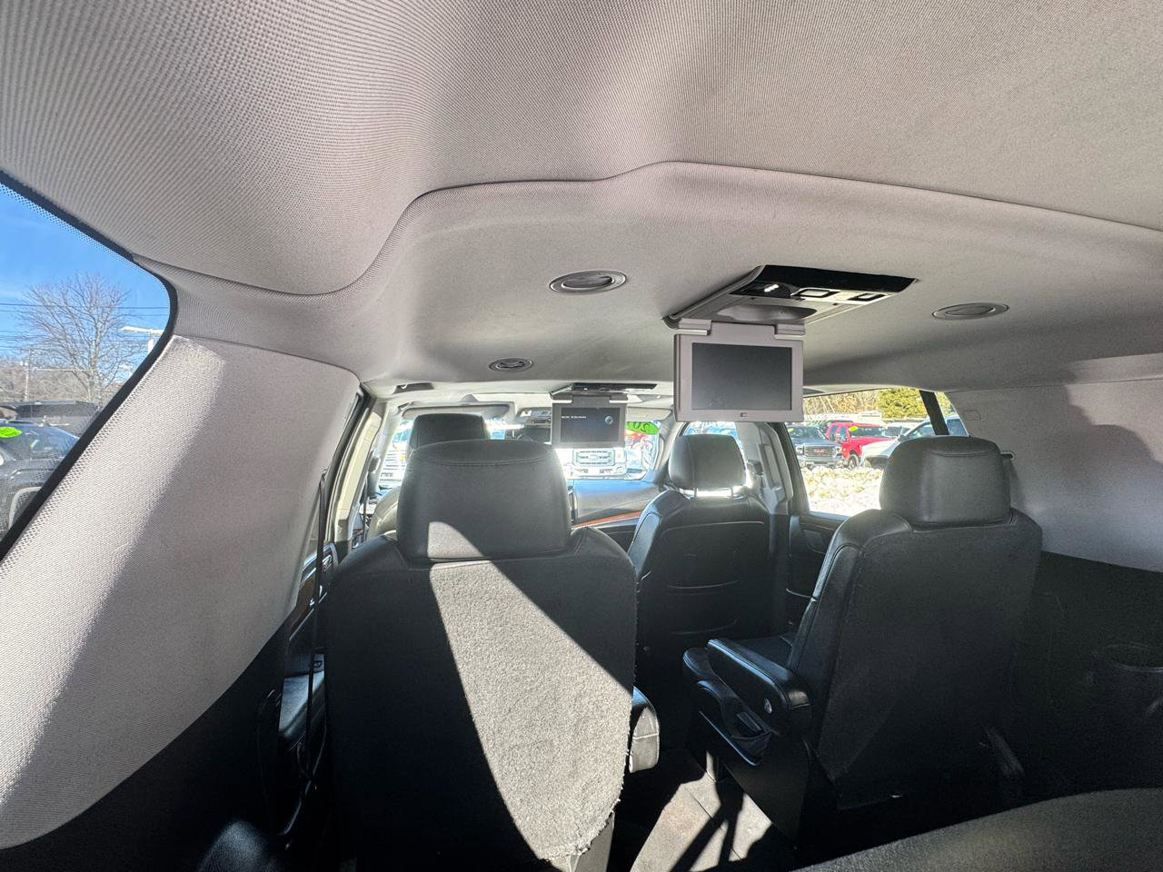 Used 2016 Cadillac Escalade ESV Luxury image 45