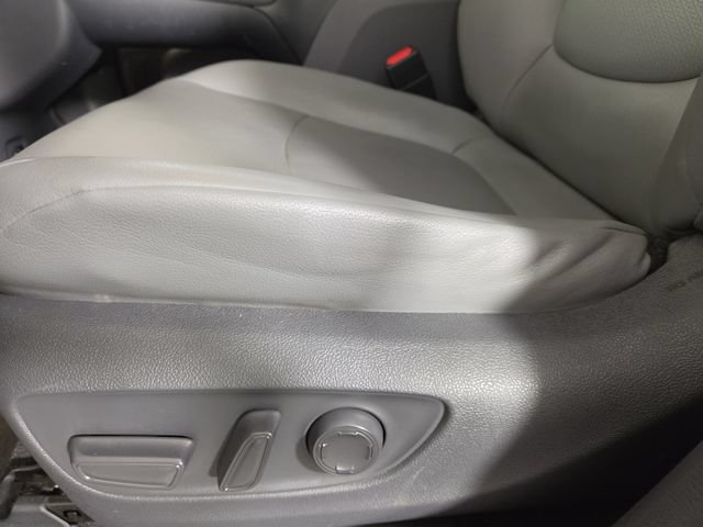 Used 2021 Toyota Sienna XLE w/ XLE Plus Package FWD image 31