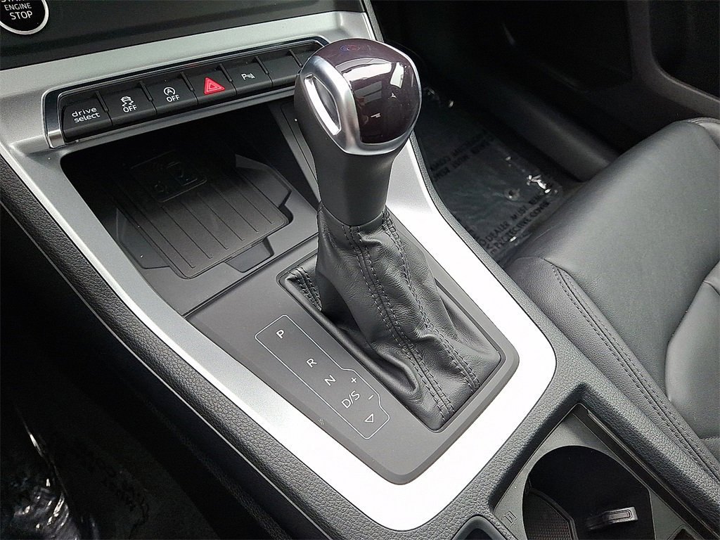 Used 2022 Audi Q3 2.0T Premium Plus w/ Premium Plus Package image 10