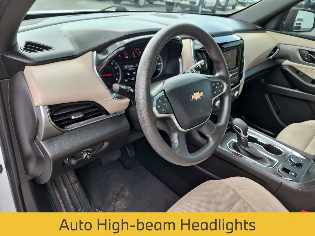 Used 2023 Chevrolet Traverse LS FWD image 34