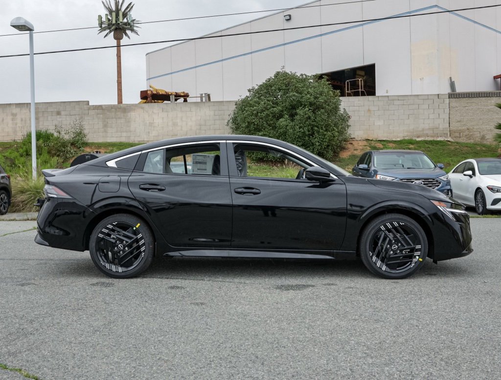 New 2026 Nissan Sentra SR image 3