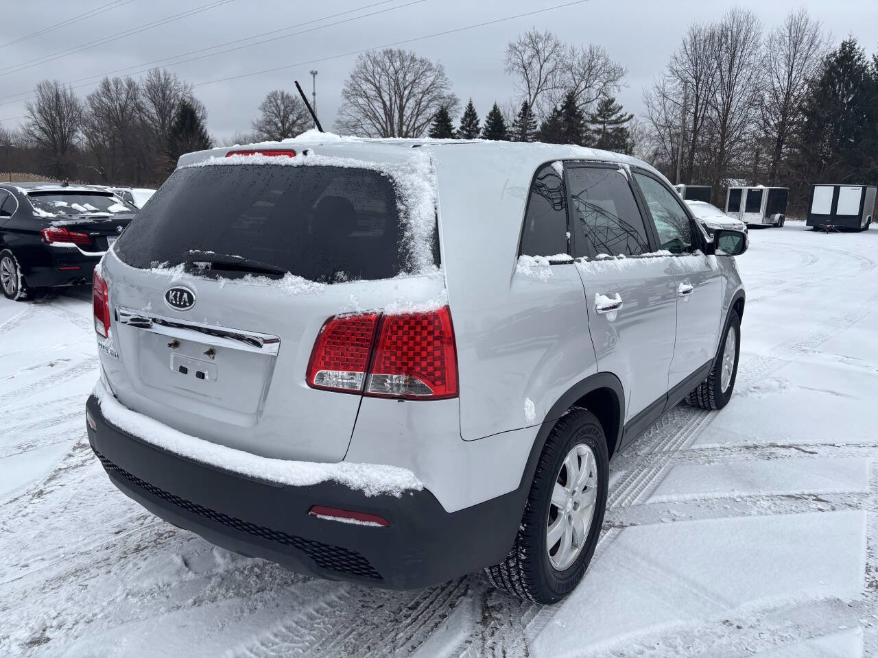 Used 2011 Kia Sorento 2WD image 3
