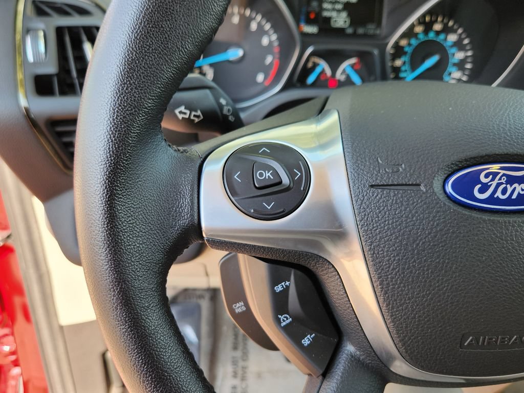 Used 2015 Ford Escape Titanium w/ Equipment Group 301A AWD/4WD image 17
