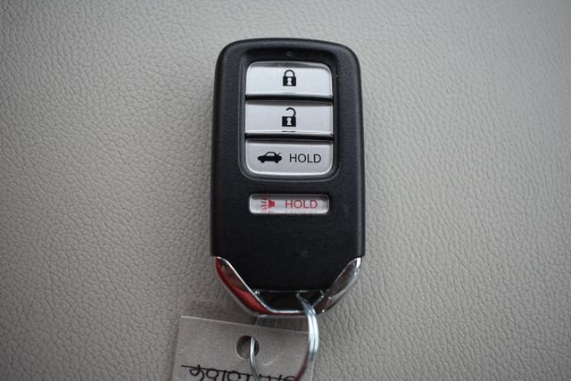 Used 2018 Honda Accord LX image 27