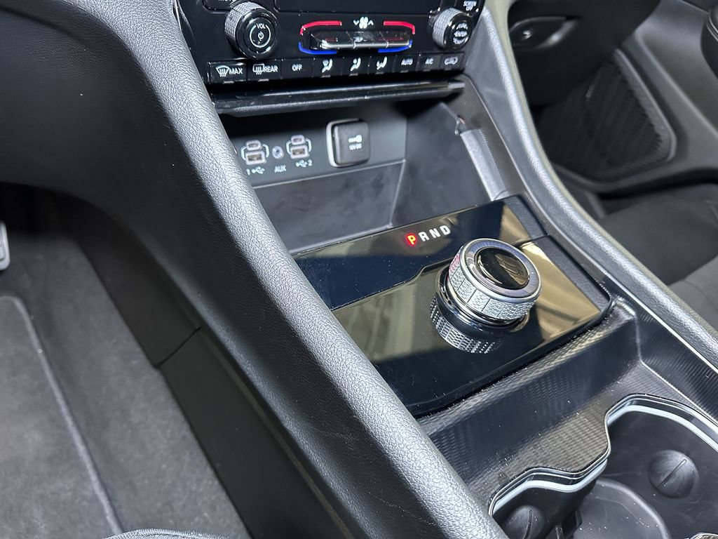 Certified 2024 Jeep Grand Cherokee Laredo w/ Trailer Tow Package image 41