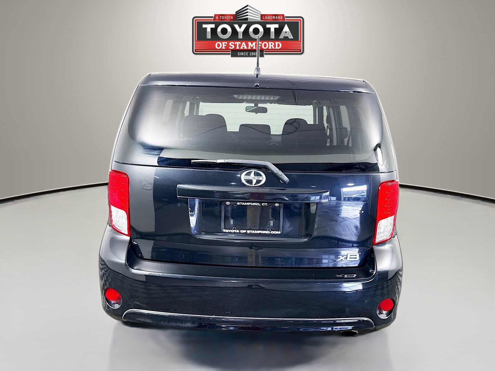 Used 2014 Scion xB FWD image 6