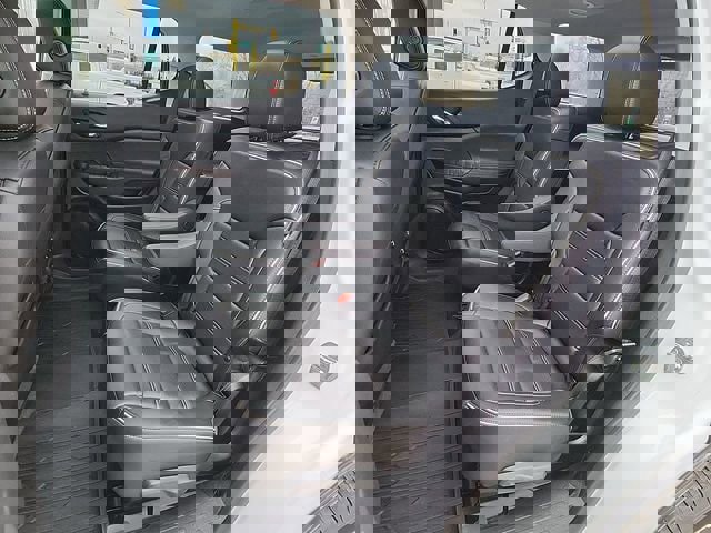 Certified 2023 GMC Acadia Denali w/ Denali Ultimate Package image 28