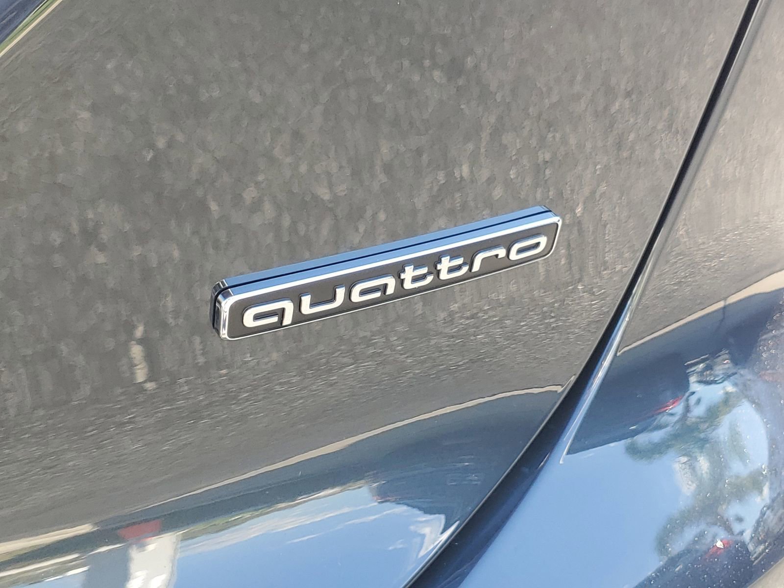 New 2025 Audi Q6 e-tron Premium image 8