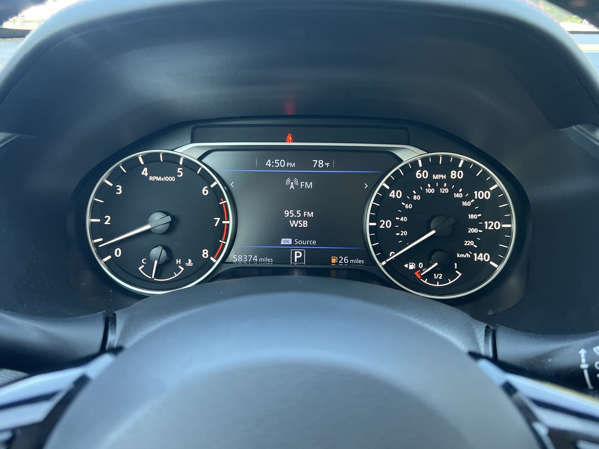 Used 2024 Nissan Altima 2.5 SR FWD image 12