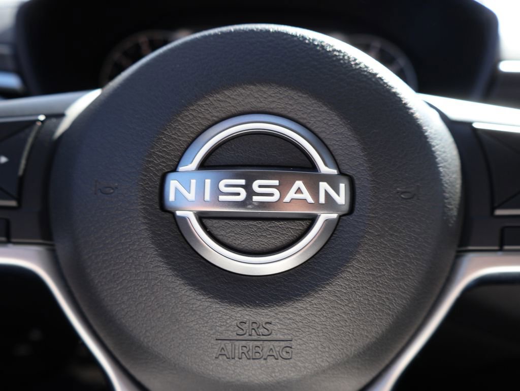 Used 2025 Nissan Altima 2.5 SV FWD image 26