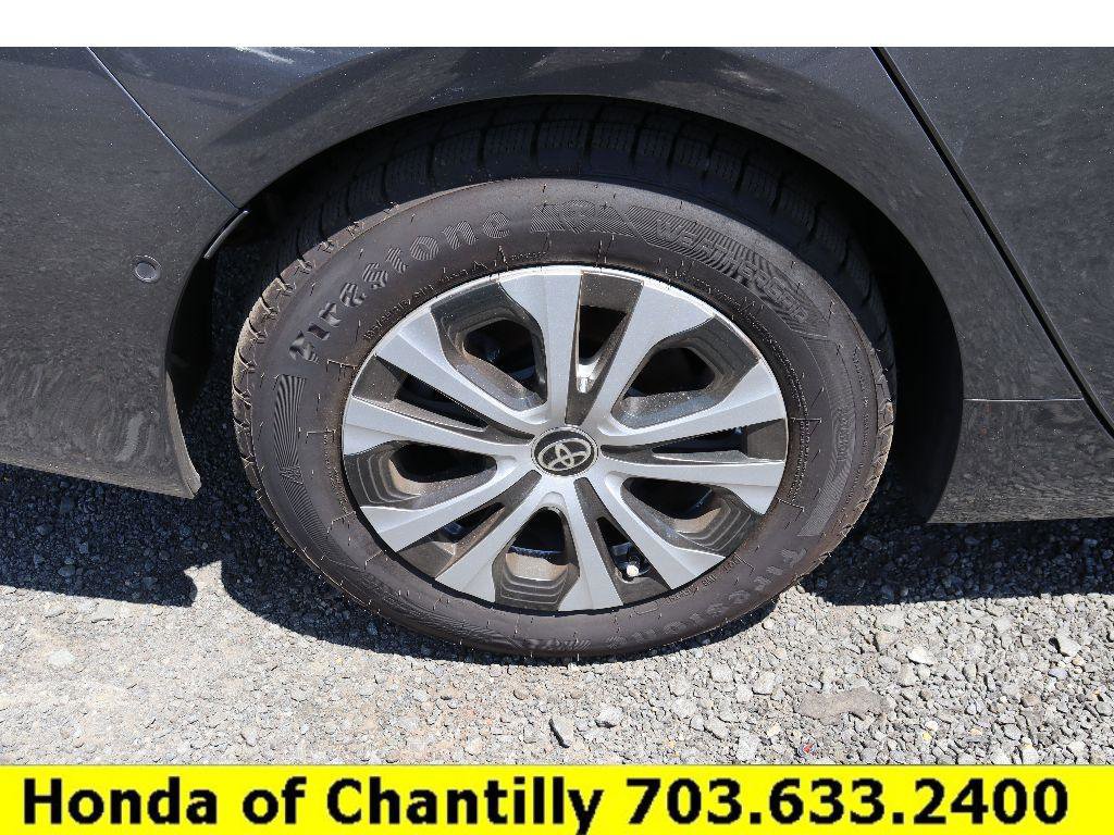 Used 2021 Toyota Prius XLE w/ Advanced Technology Package image 31