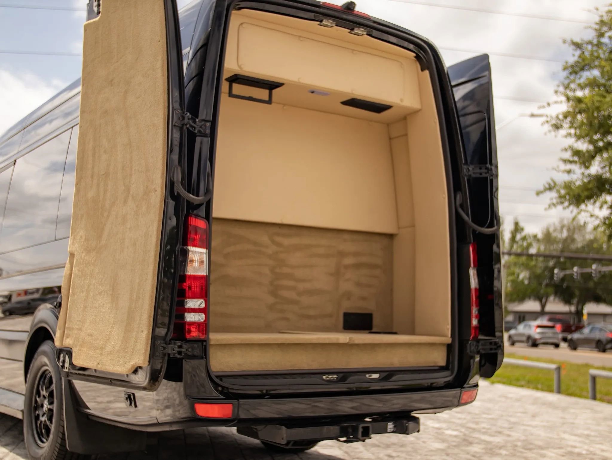 Used 2017 Mercedes-Benz Sprinter 3500 w/ Active Safety Plus Package image 66