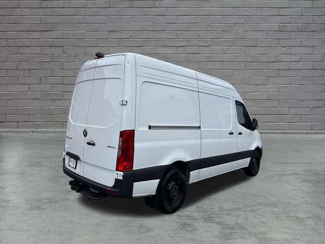 Used 2025 Mercedes-Benz Sprinter 2500 image 7