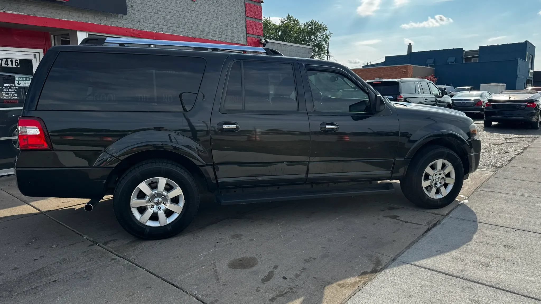 Used 2010 Ford Expedition EL Limited AWD/4WD image 4