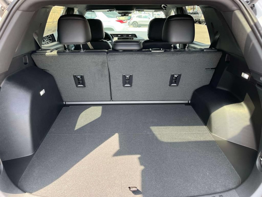 New 2026 GMC Terrain Elevation w/ Elevation Premium Package AWD/4WD image 17
