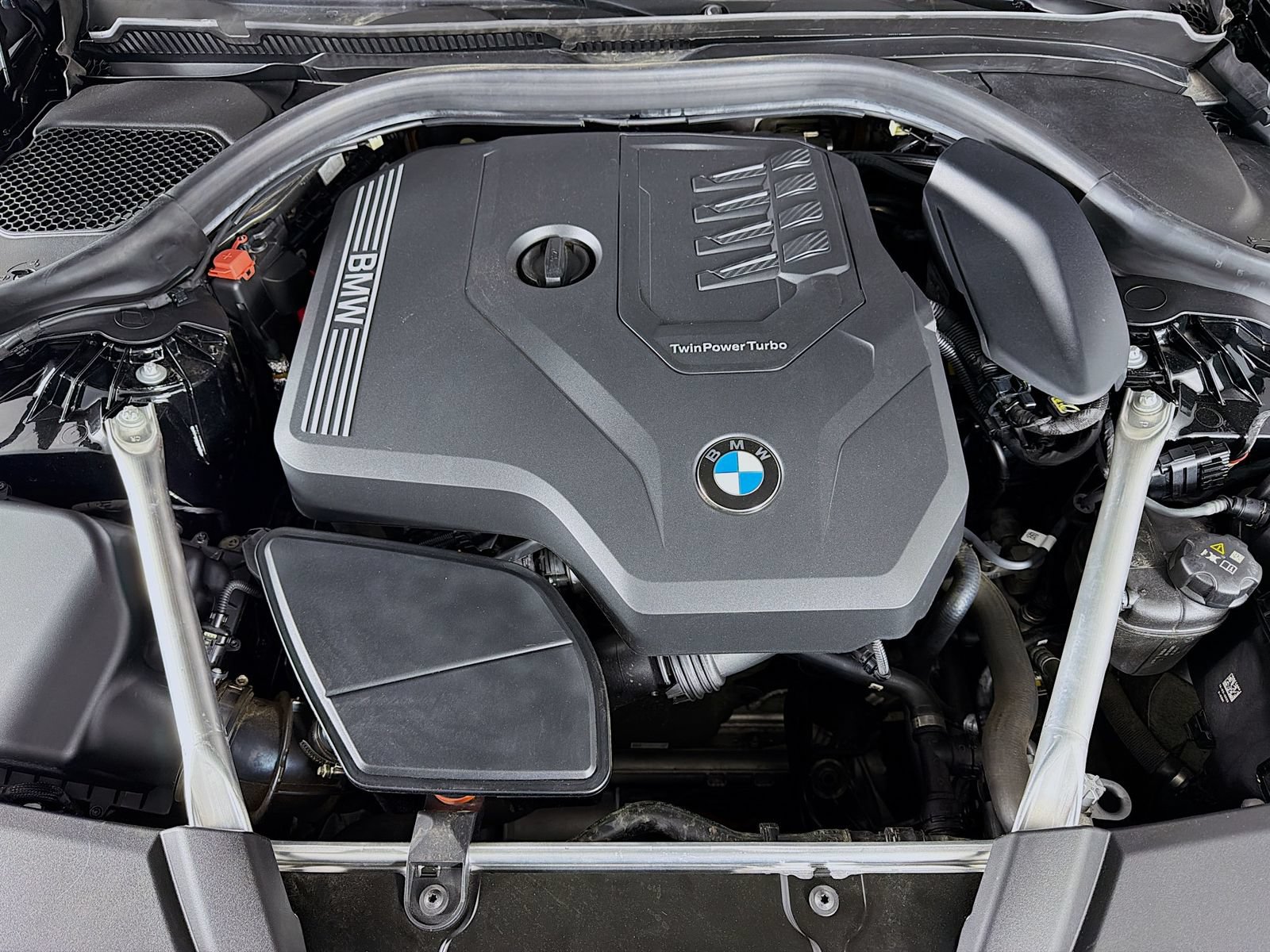 Certified 2023 BMW 530i w/ M Sport Package RWD image 32