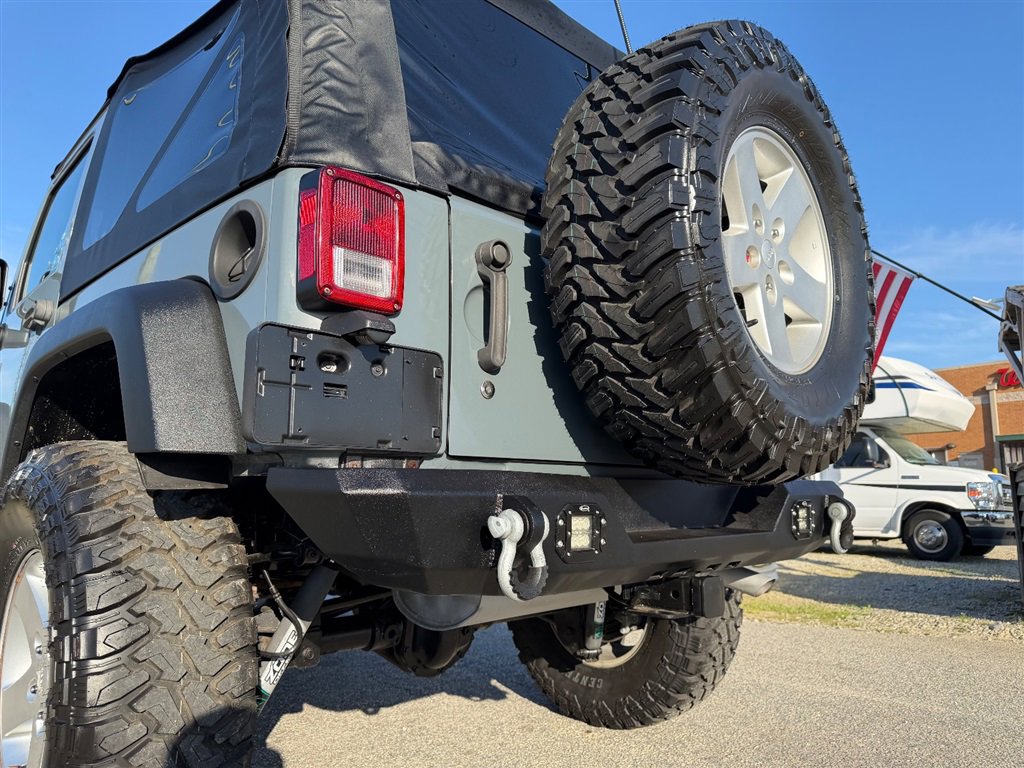 Used 2015 Jeep Wrangler Sport image 17