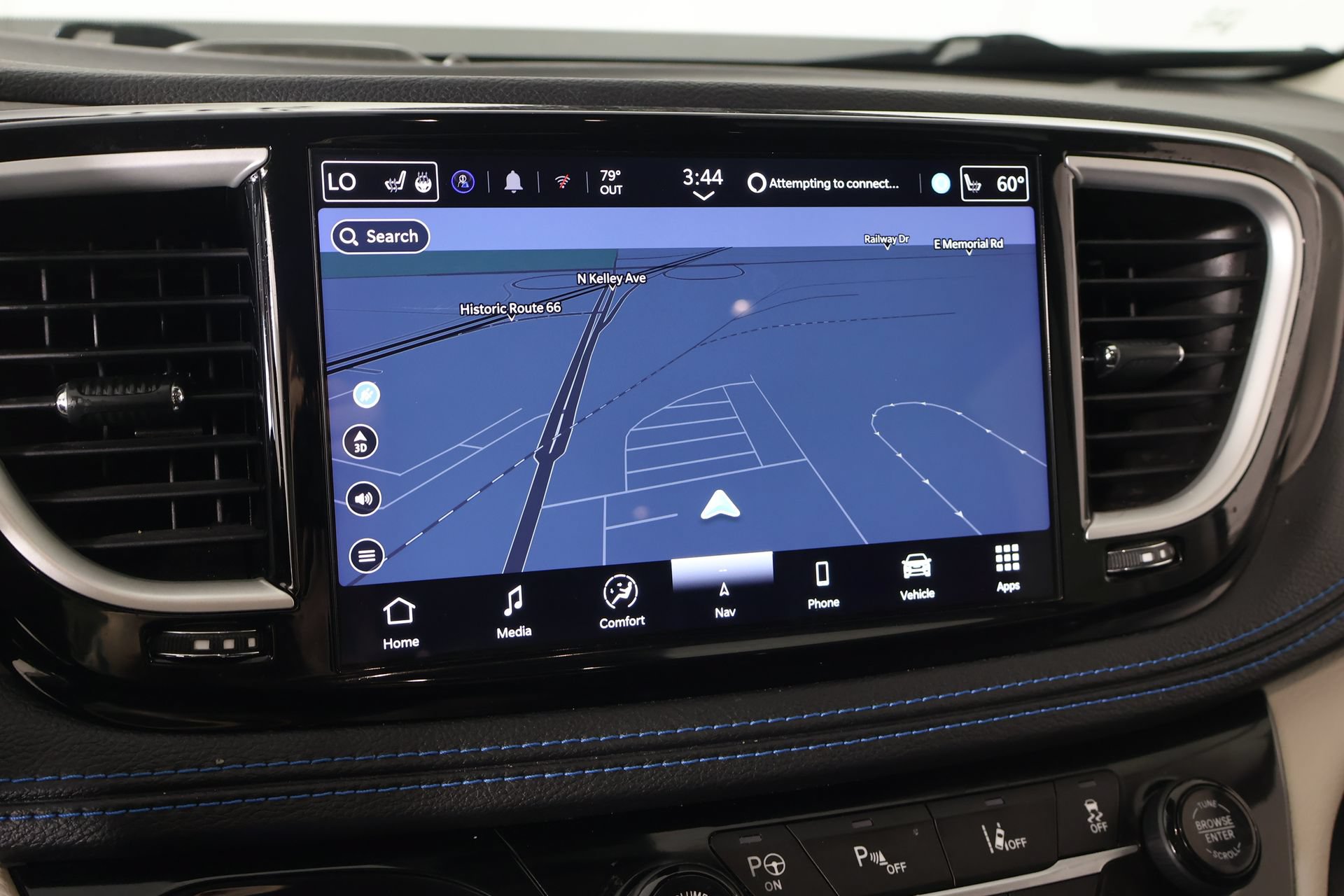 Used 2021 Chrysler Pacifica Touring-L FWD image 7