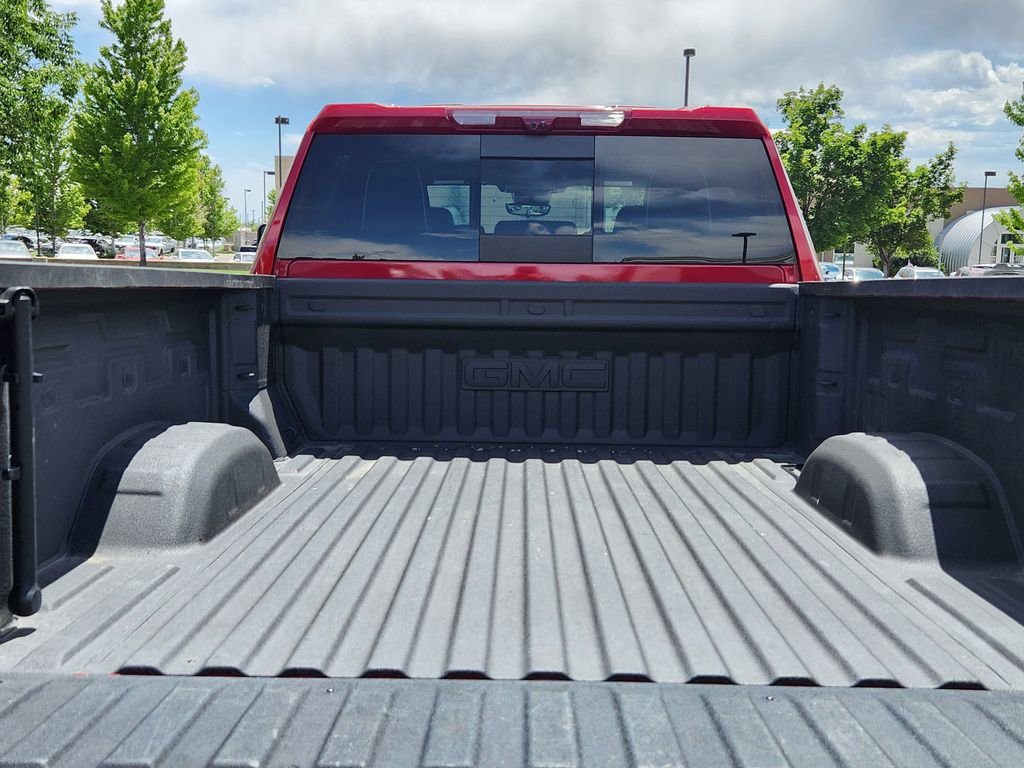 Used 2025 GMC Sierra 2500 AT4X AWD/4WD image 12