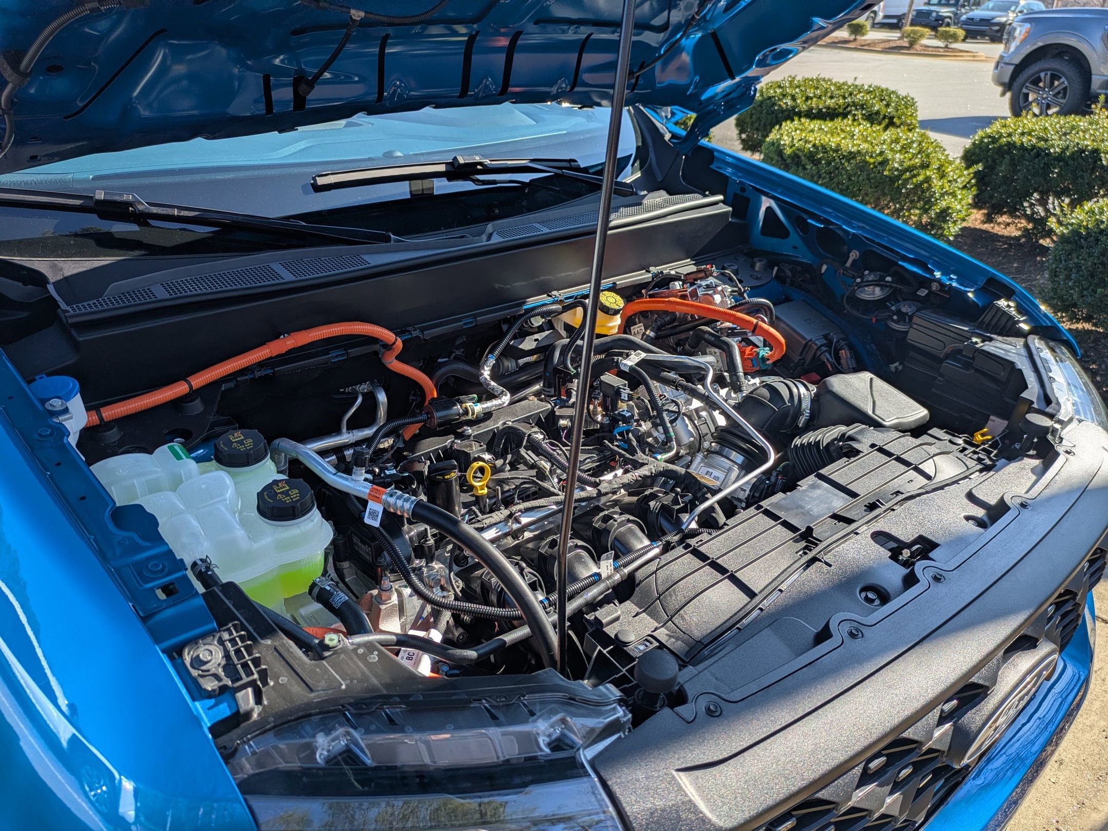 New 2026 Ford Maverick XLT w/ XLT Luxury Package FWD image 36
