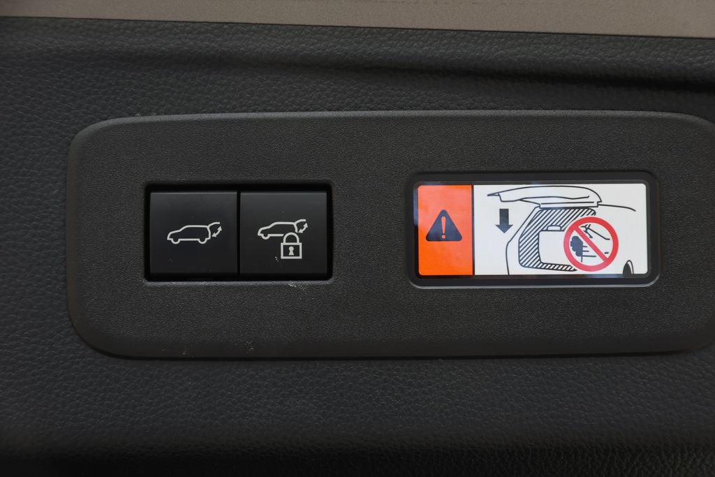 Used 2024 Lexus GX 550 AWD/4WD image 13