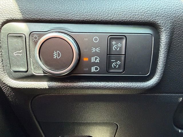 Used 2024 Ford Explorer XLT w/ Equipment Group 202A AWD/4WD image 20