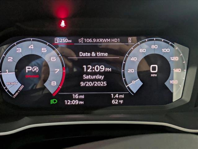 New 2025 Audi Q3 2.0T Premium image 11