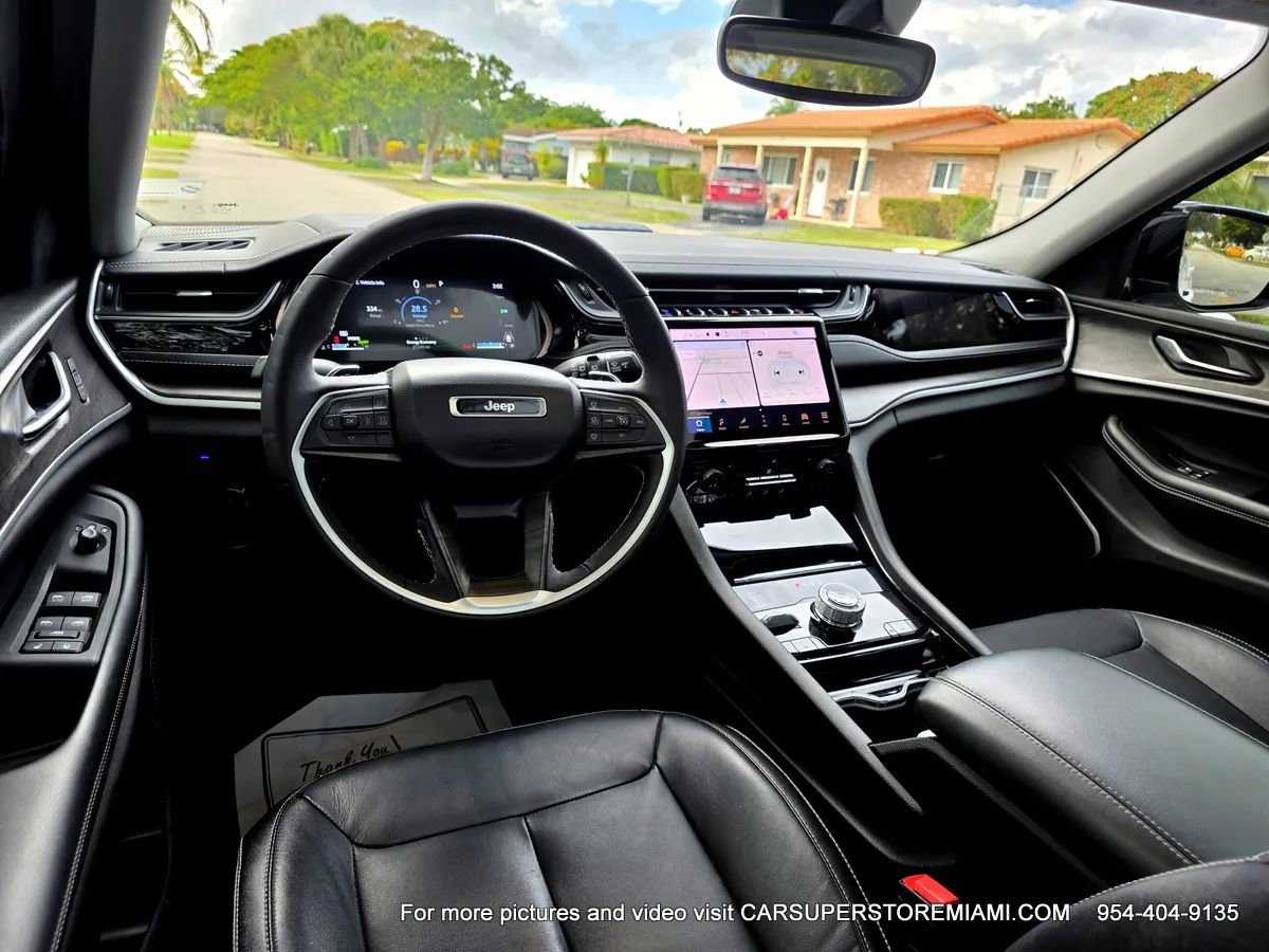 Used 2022 Jeep Grand Cherokee Limited 4xe image 34