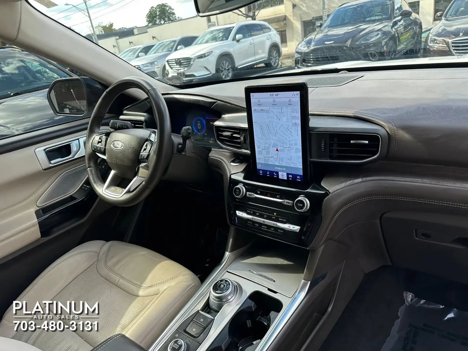 Used 2023 Ford Explorer Platinum w/ Technology Package AWD/4WD image 13