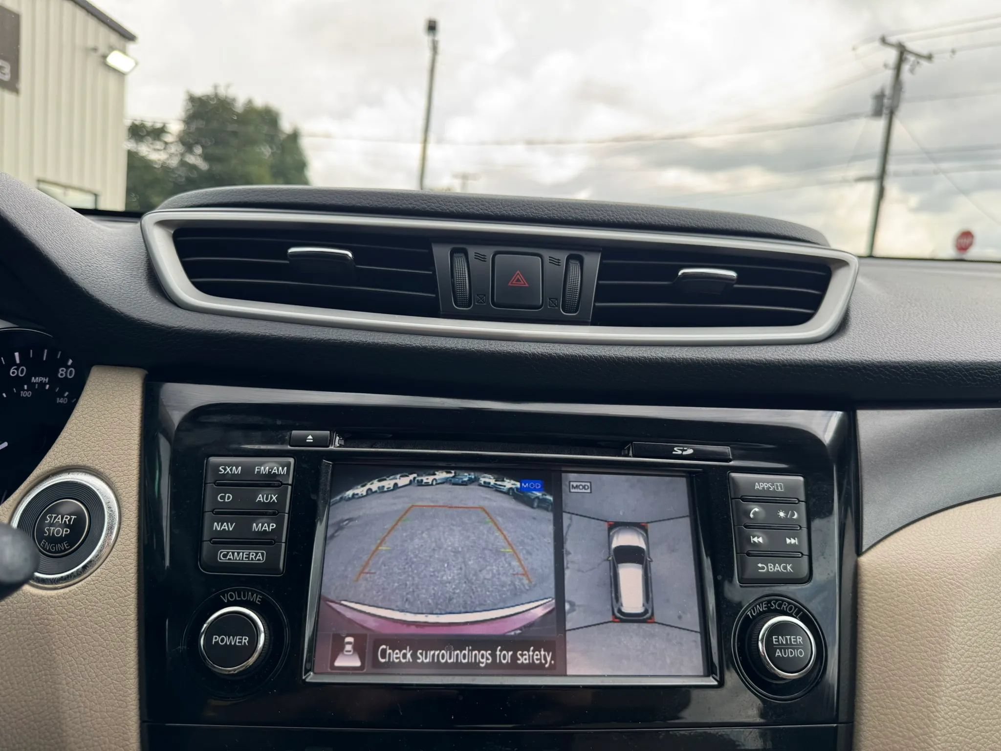 Used 2016 Nissan Rogue SV w/ SV Premium Package FWD image 19