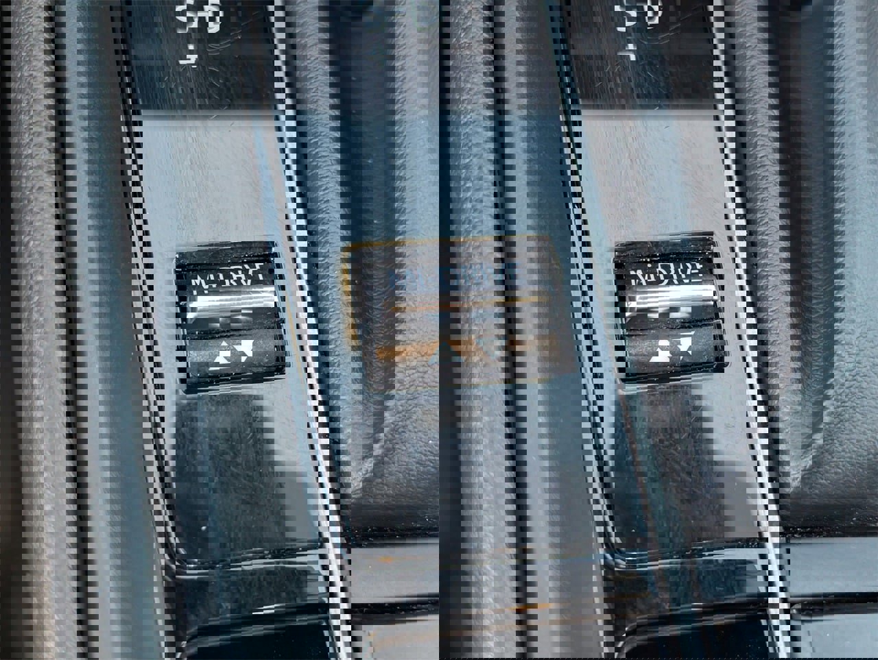 Used 2025 MAZDA CX-50 AWD 2.5 Hybrid w/ Premium Pkg image 20