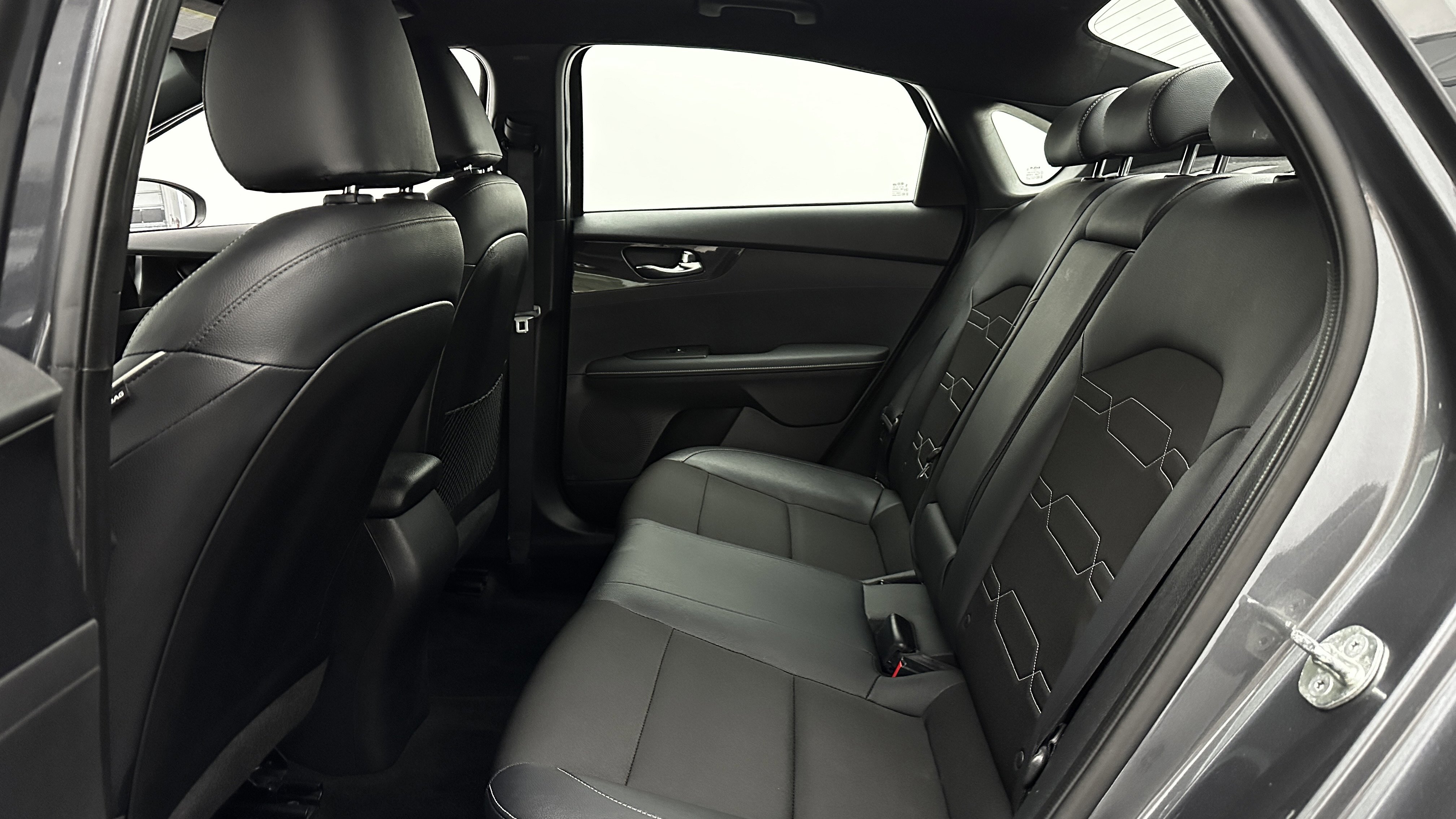 Used 2023 Kia Forte GT-Line w/ GT-Line Technology Package image 24