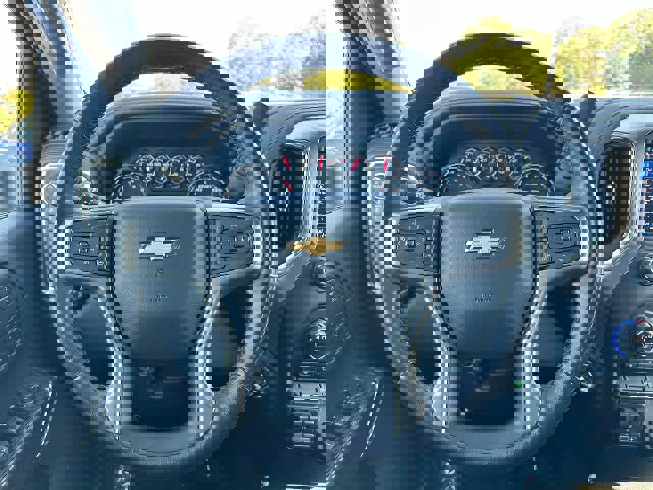 Used 2022 Chevrolet Silverado 3500 LTZ w/ Snow Plow Prep/Camper Package image 27