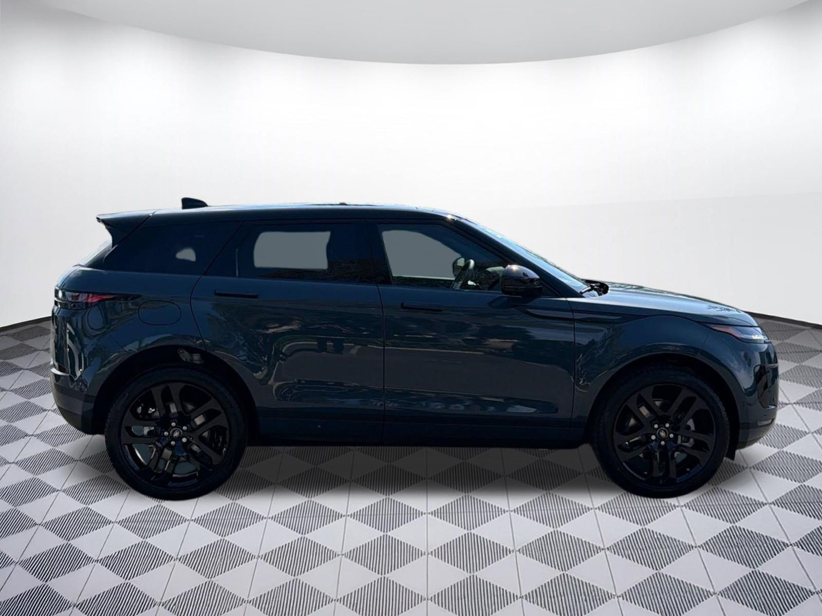 New 2026 Land Rover Range Rover Evoque S AWD/4WD image 8