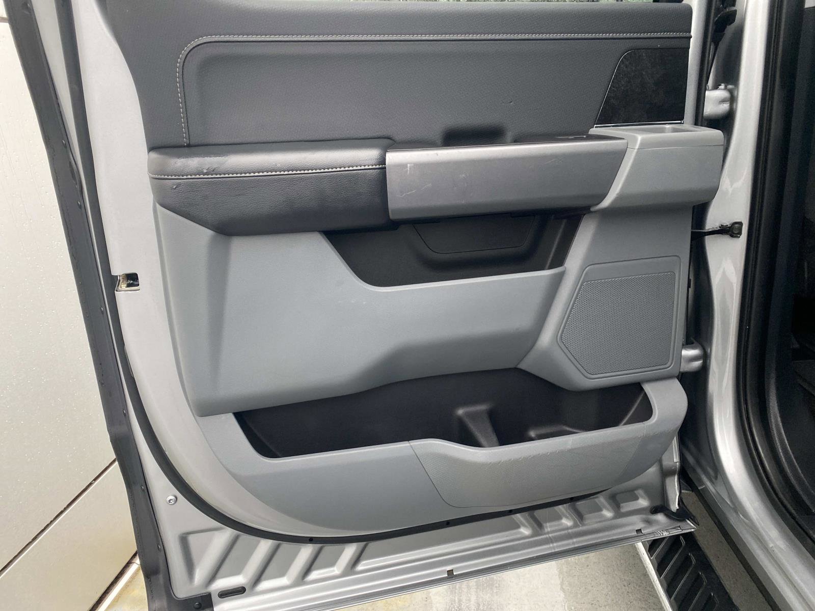 Used 2021 Ford F150 XLT w/ Equipment Group 302A High image 12