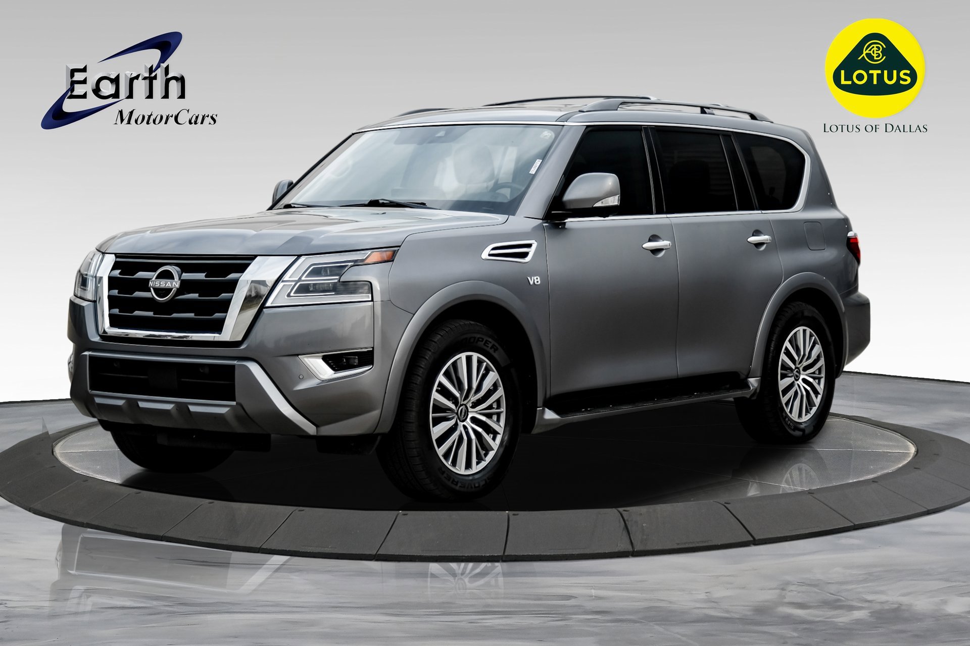 Used 2021 Nissan Armada SL w/ Captain's Chairs Package image 1