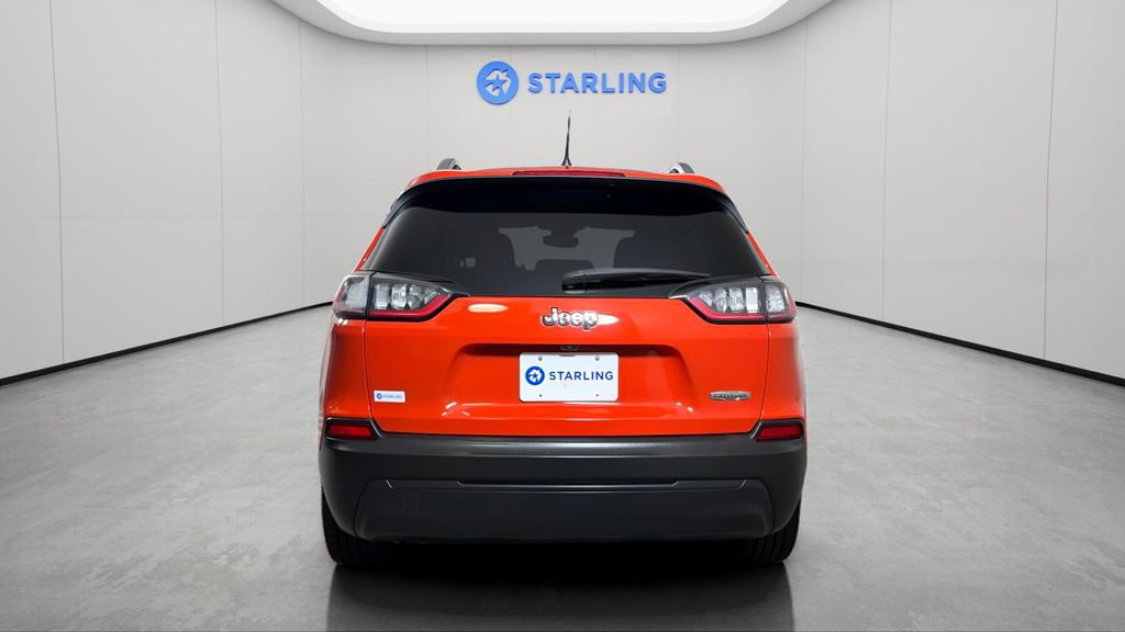 Used 2021 Jeep Cherokee Latitude FWD image 8